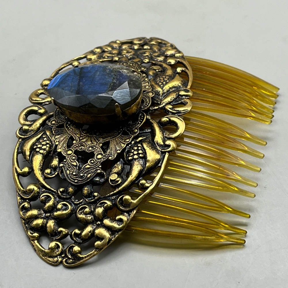 Elegant Vintage Gold and Blue Labradorite Hair Comb - Picture 3 of 6